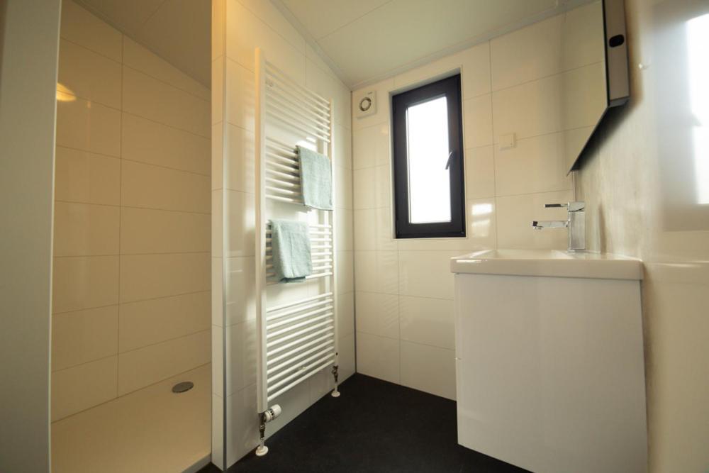 Recreatiepark Jachthaven De Veerstal Lathum - Luxe Chalet מראה חיצוני תמונה