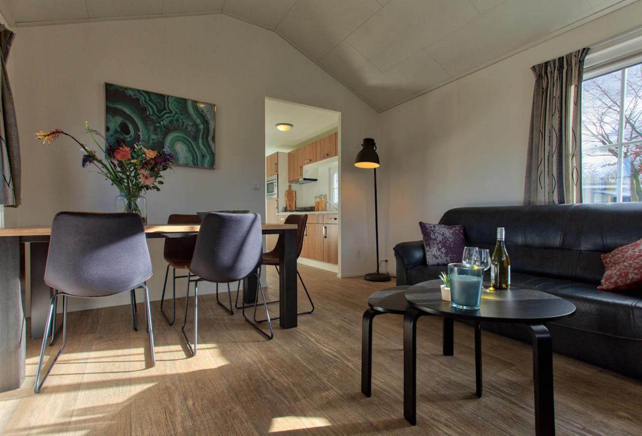 Recreatiepark Jachthaven De Veerstal Lathum - Luxe Chalet מראה חיצוני תמונה