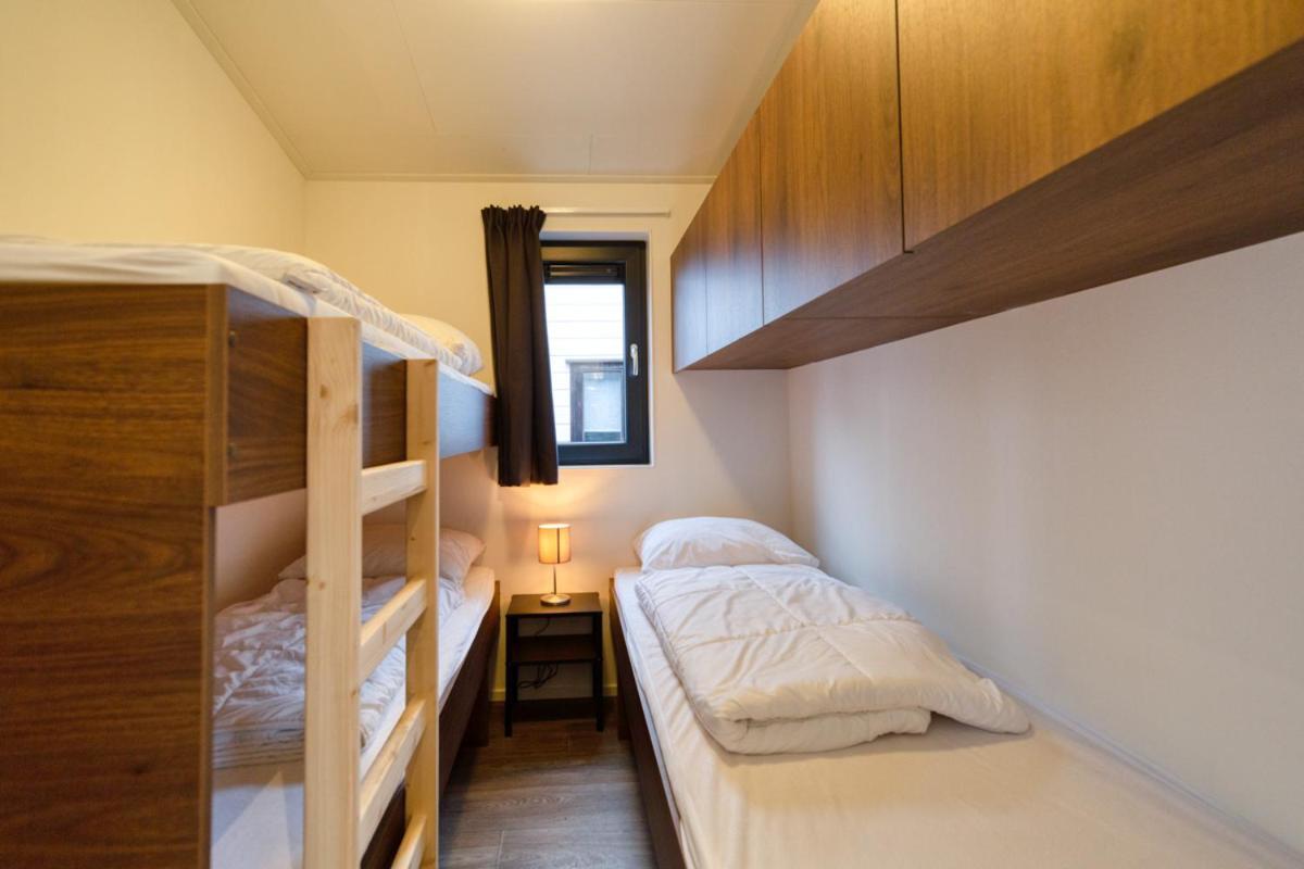 Recreatiepark Jachthaven De Veerstal Lathum - Luxe Chalet מראה חיצוני תמונה